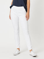 New Yorker Stretch Jean - White